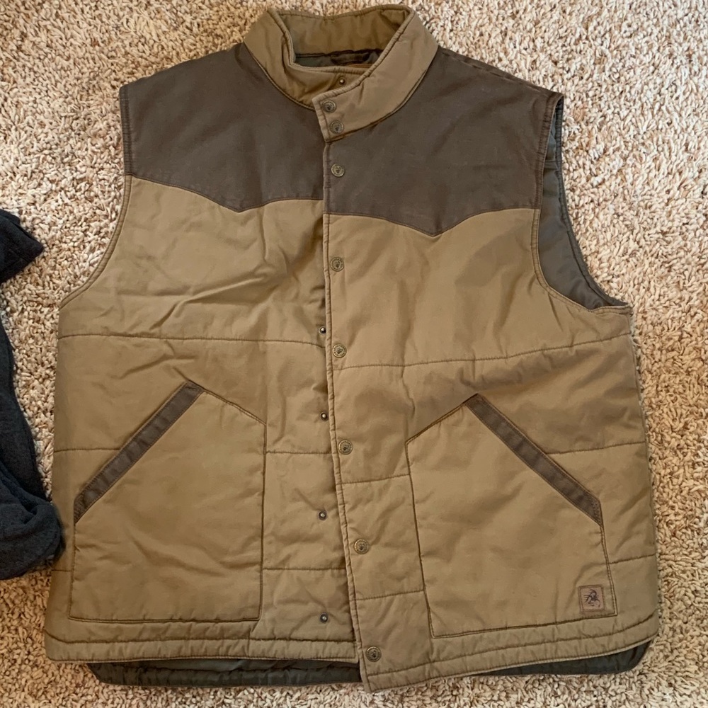 Legendary Whitetails Vest